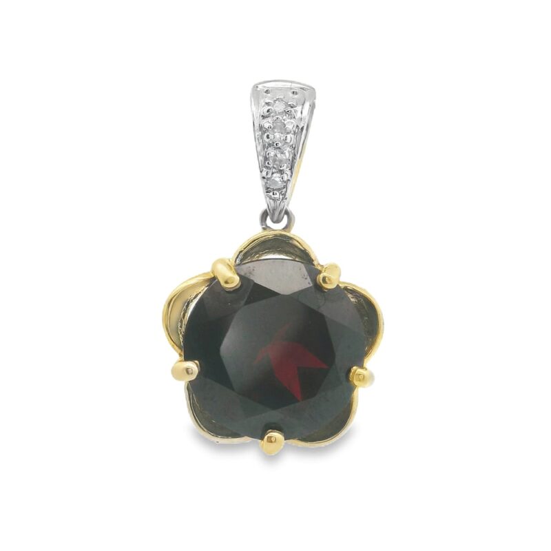 14K Yellow Gold Star Shape Garnet Necklace with Diamonds