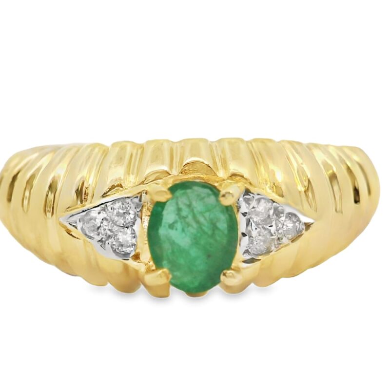 14K Yellow Gold 5x4mm Oval Emerald with .06ct of Diamonds 2.9 grams