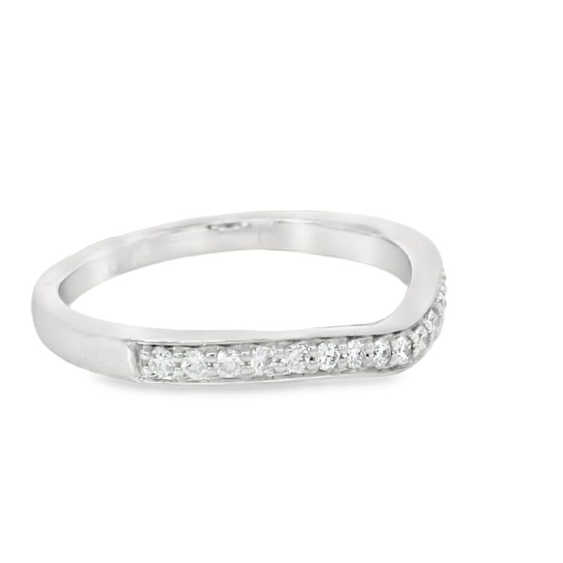 14K Gold Lab-Grown Oval Engagement Ring with Diamond Side Stones - Image 3