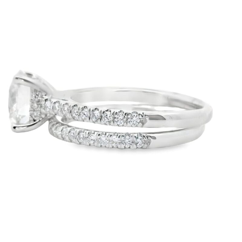 Lab-Grown 14K Gold Engagement Ring with 2.06ct Round Diamond Center Stone and Side Stones