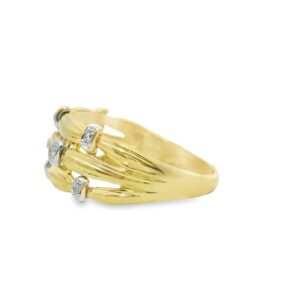 18K Yellow Gold Women's Diamond Band Ring with 8 Diamonds