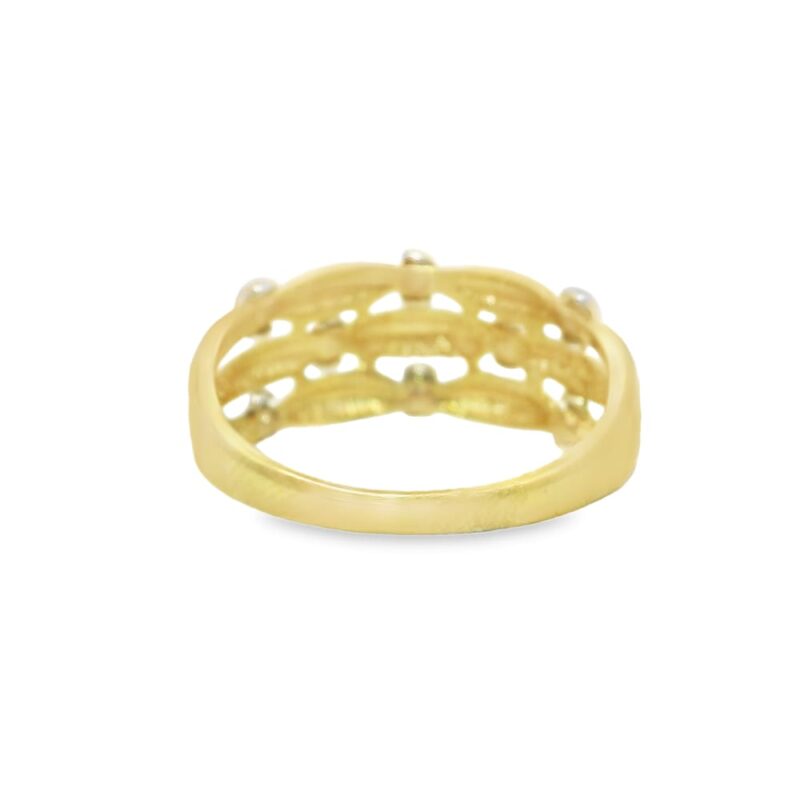 18K Yellow Gold Women's Diamond Band Ring with 8 Diamonds